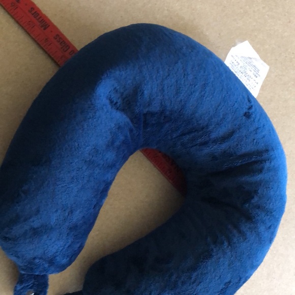 Brookstone Soft Microbead Travel Pillow Neck Lumbar  navy blue - Picture 10 of 14